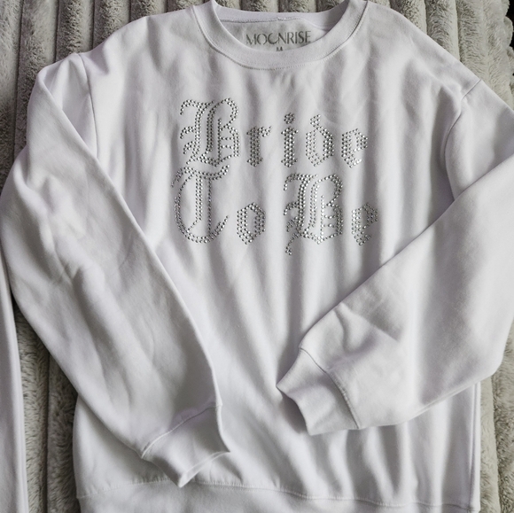 White Bride To Be Sweatshirt and Joggers Set Womens Size Medium - Picture 2 of 7